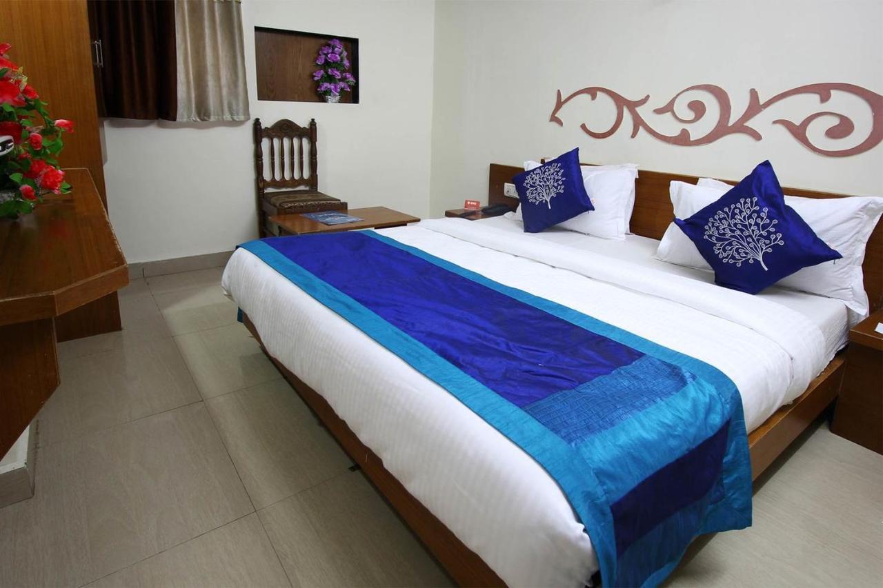 Hotel Campus Ahmedabad Exterior photo